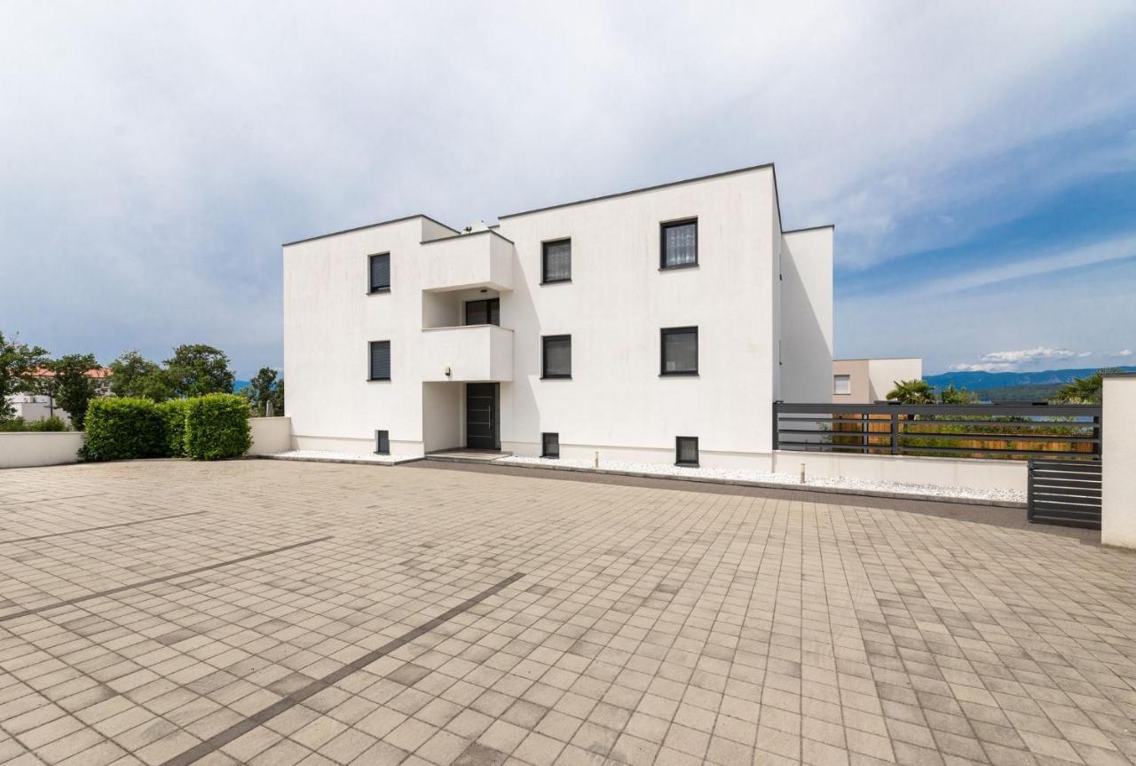Casa Bella Apartment Malinska Luaran gambar