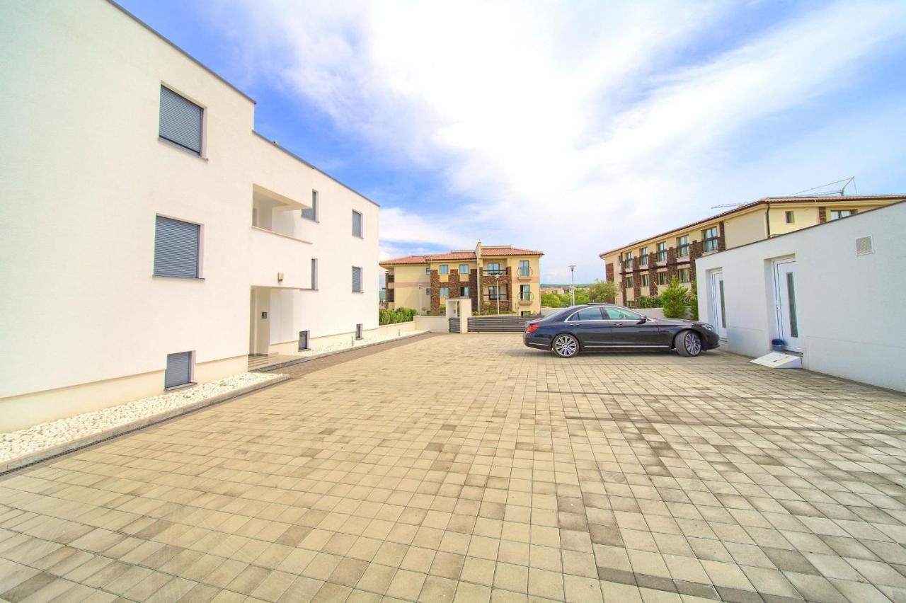 Casa Bella Apartment Malinska Luaran gambar